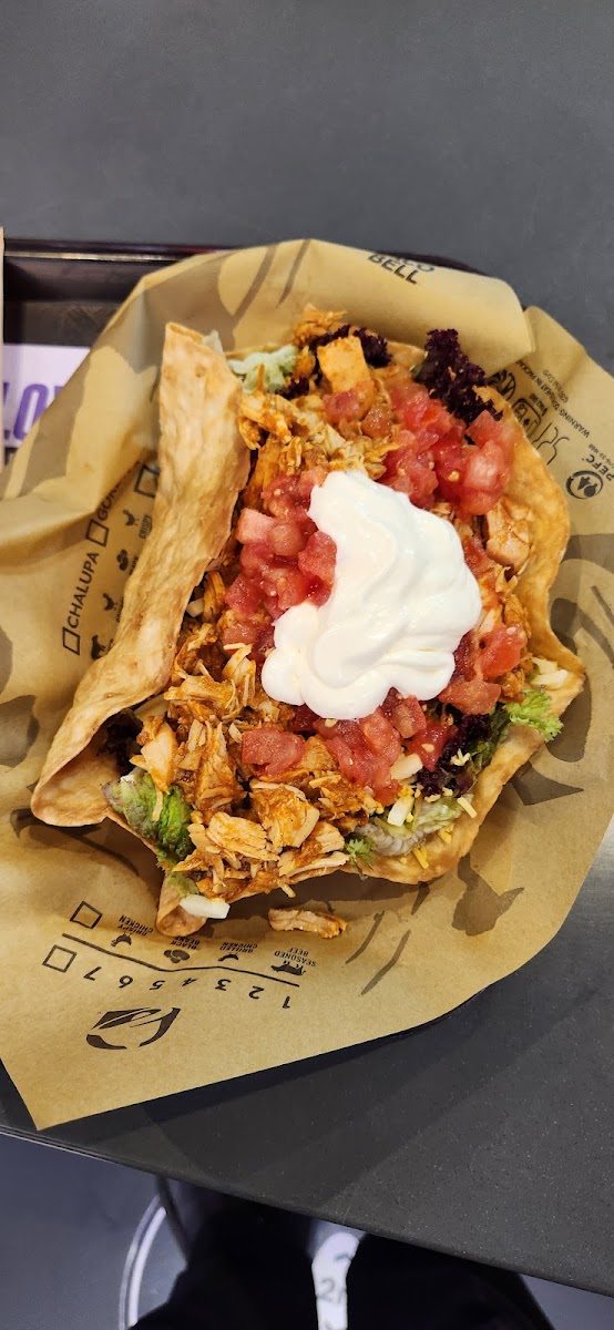 Taco Bell Themistokli Dervi-2