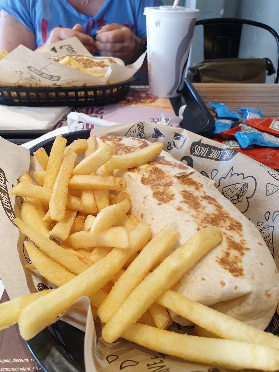 Taco Bell Themistokli Dervi-7
